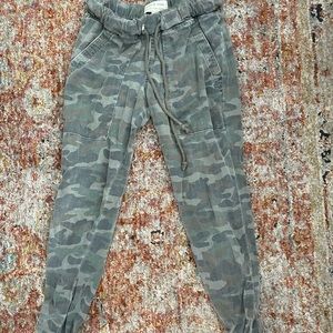 Cloth & stone camo joggers